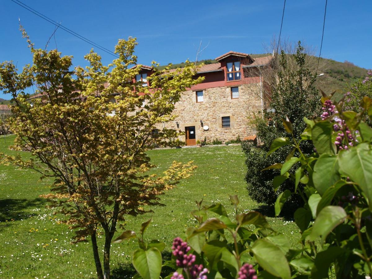 Albergue La Torre Santiurde de Reinosa Exteriér fotografie