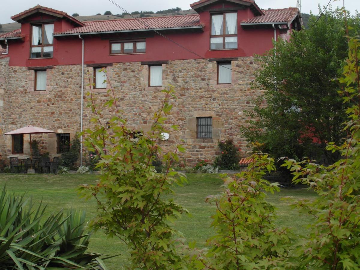 Albergue La Torre Santiurde de Reinosa Exteriér fotografie