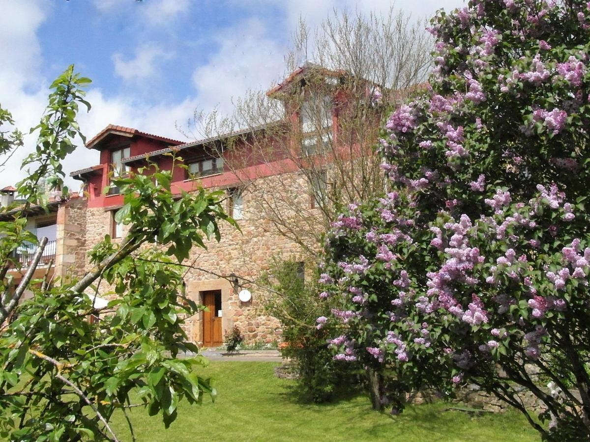 Albergue La Torre Santiurde de Reinosa Exteriér fotografie